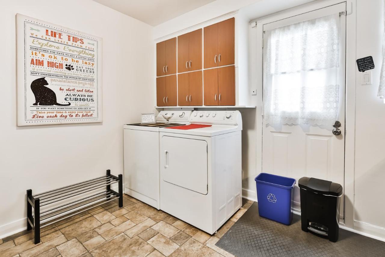 Free Parking In Beautiful Lachine Montreal Bagian luar foto