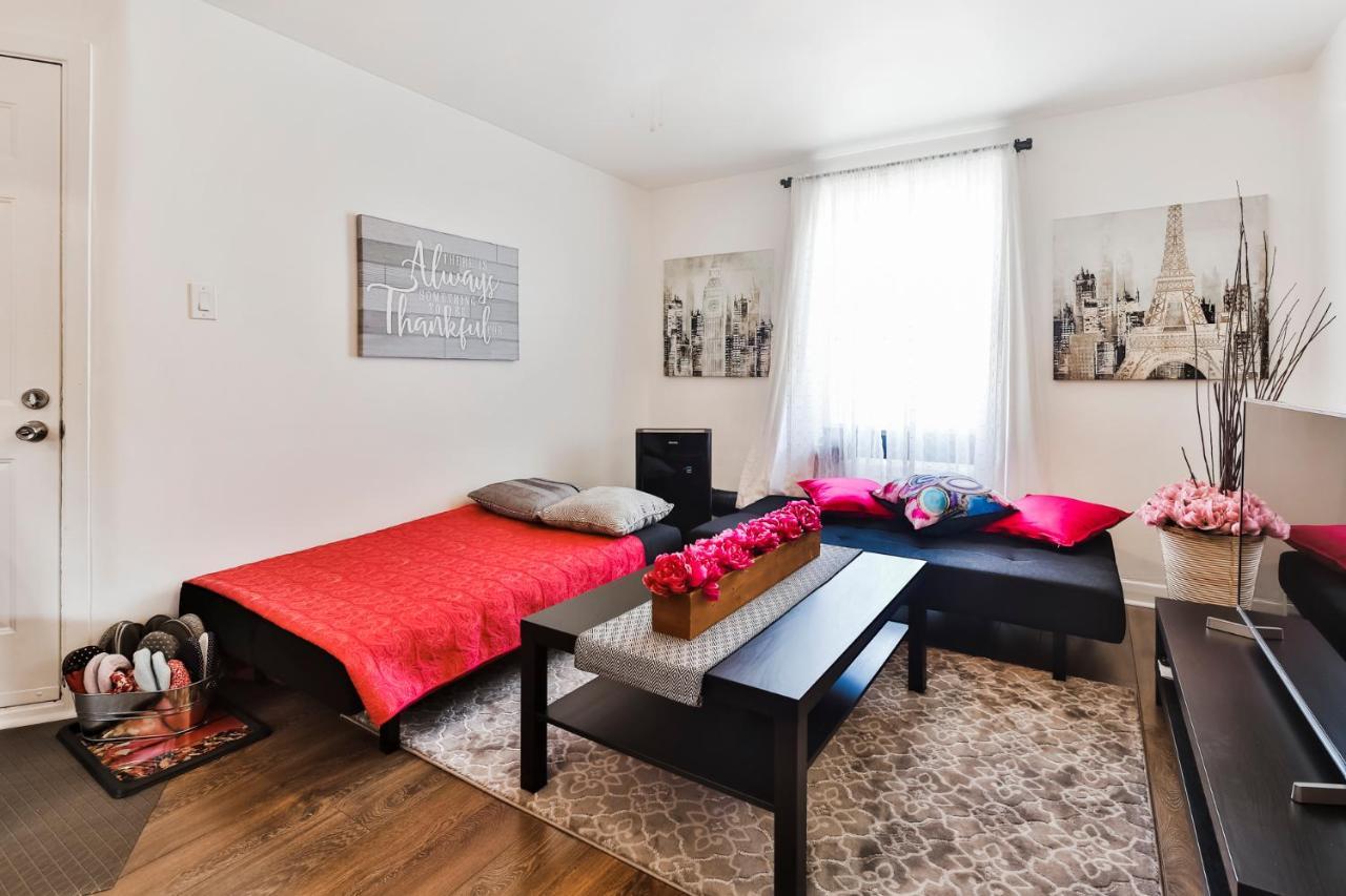 Free Parking In Beautiful Lachine Montreal Bagian luar foto