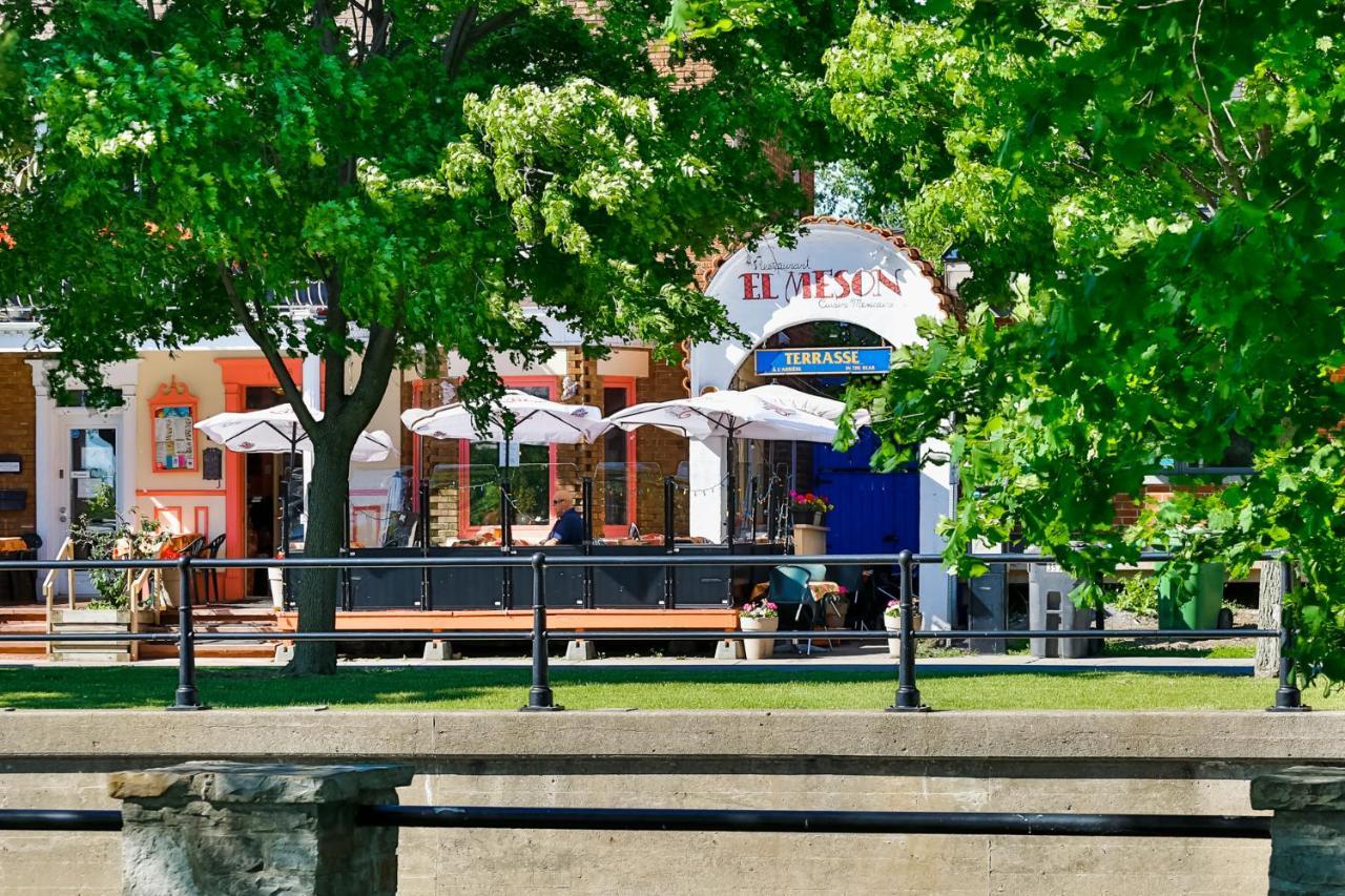 Free Parking In Beautiful Lachine Montreal Bagian luar foto