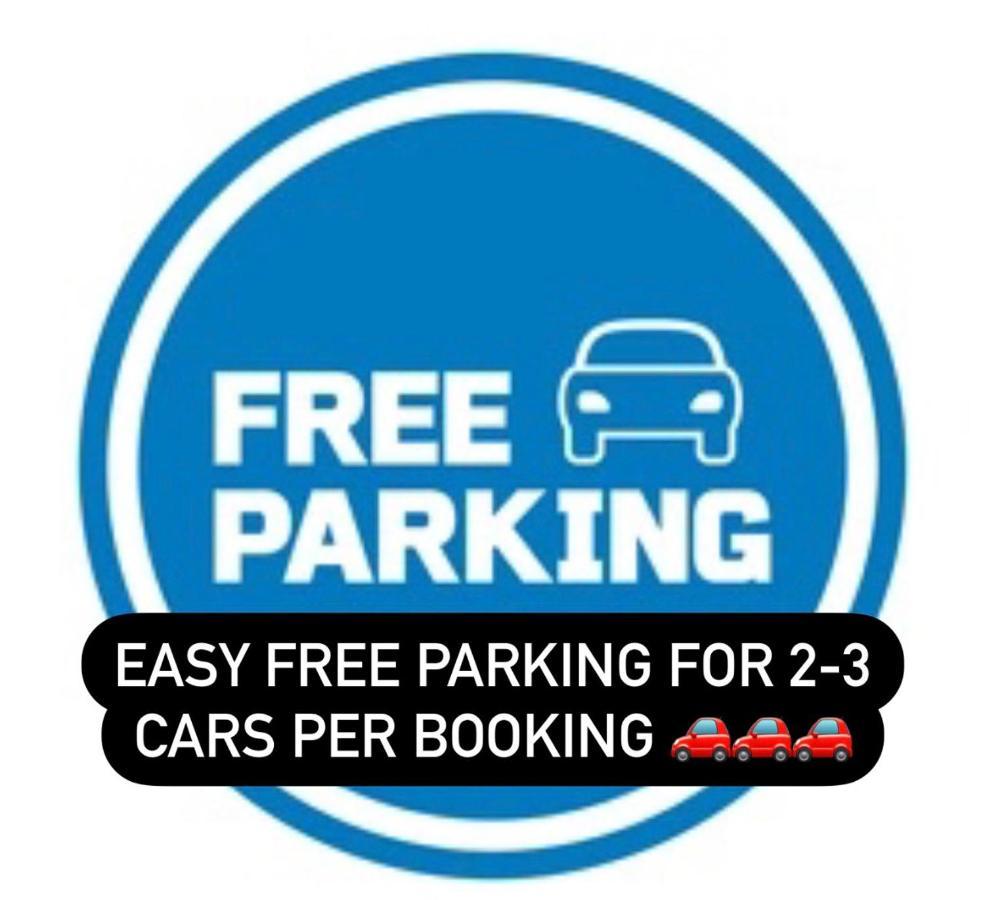 Free Parking In Beautiful Lachine Montreal Bagian luar foto