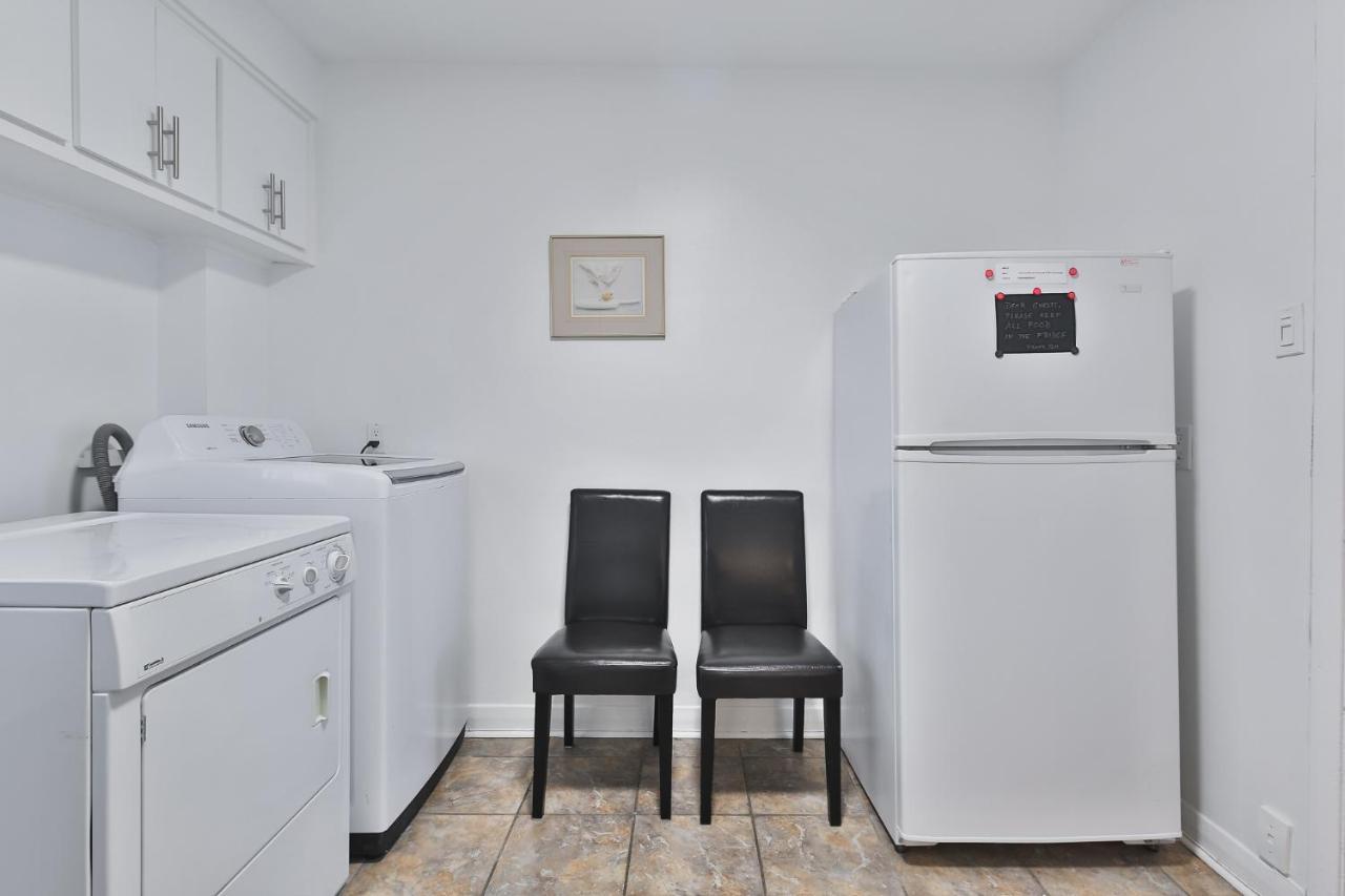 Free Parking In Beautiful Lachine Montreal Bagian luar foto